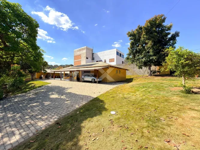 Chacara à Venda com 5.000m² em Divinópolis MG.