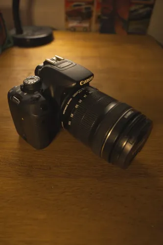 Canon T5I + Lente Canon 18-135mm