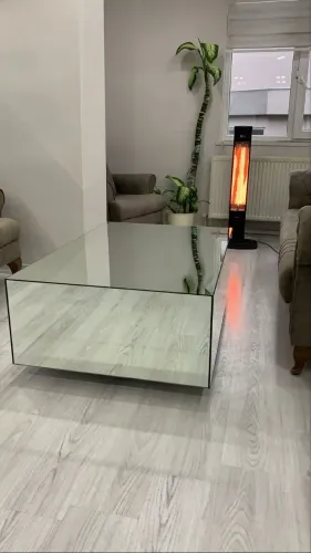 Mesa de centro espelhada