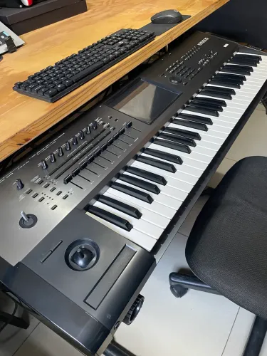 Teclado korg kronos 61