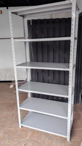 Prateleira de aço 