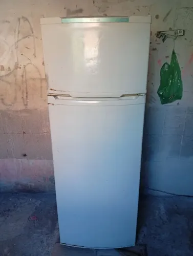 Geladeira Consul com entrega grátis só chama