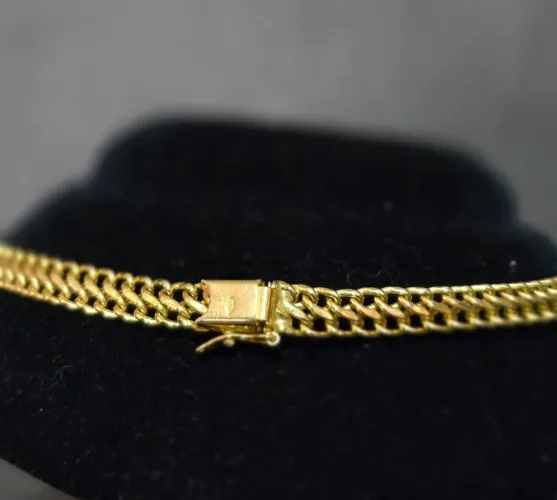 Colar ouro 18k peça diferenciada com pingentes top 