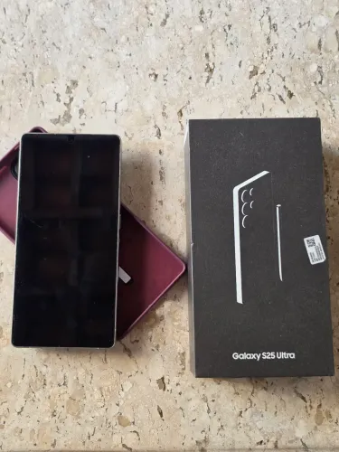 S25 ultra 512gb na garantia até fev/2027