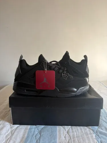 Nike Air Jordan 4 Black Cat