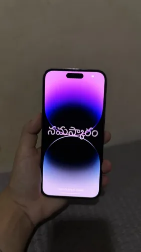 Vendo iPhone 14 Pro Max 128 GB. Aparelho funcionando perfeitamente, saúde da bateria 76%.