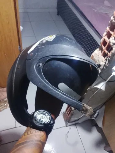 Capacete