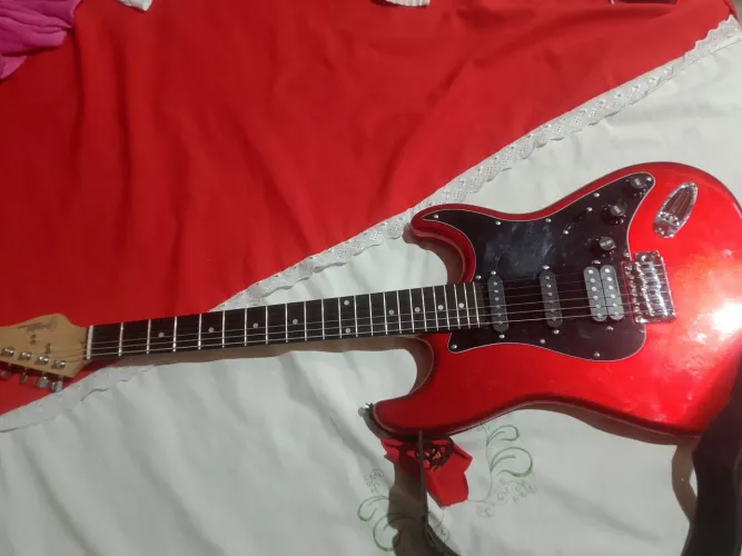 Vendo ou troco guitarra nova, 20 dias de uso