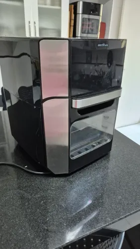 Air fryer Britânia usada