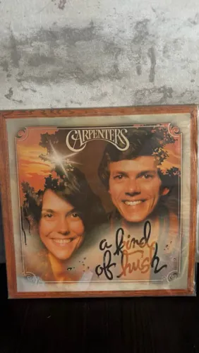 clássico álbum A Kind of Hush da dupla americana Carpenters