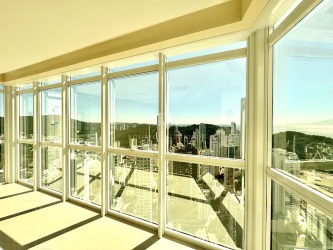 Apartamento 4 suítes à venda na Barra Norte, Balneário Camboriú