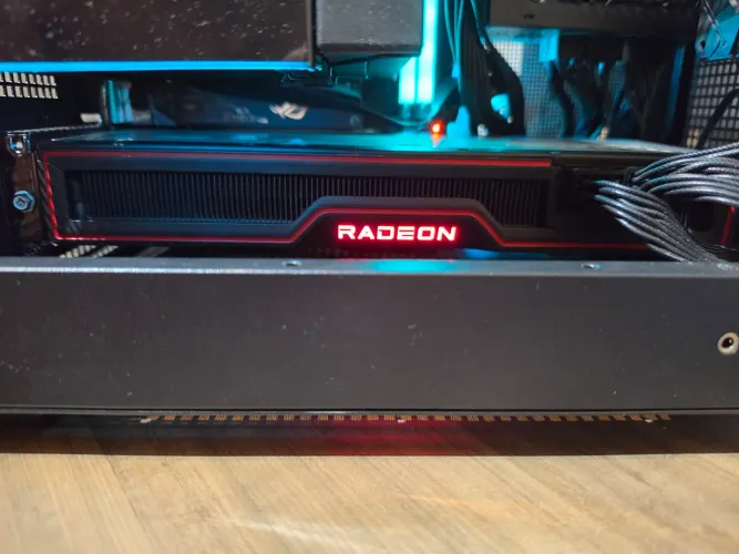 RX 6700 XT com defeito
