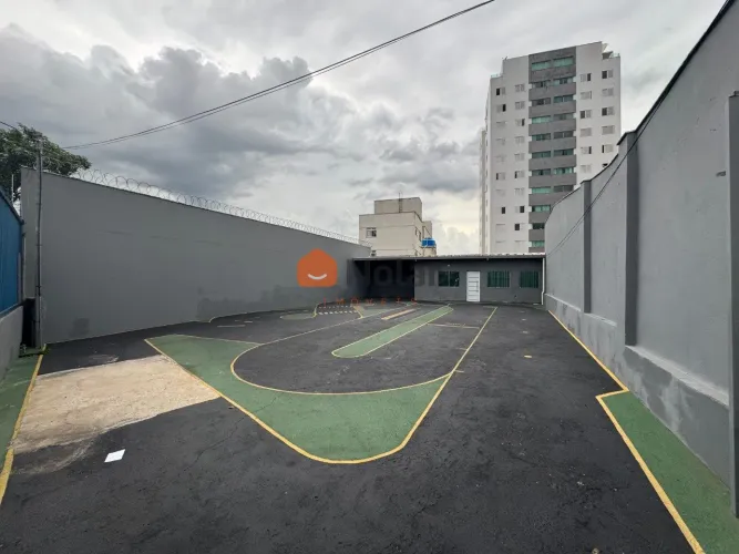 Imóvel Comercial Para Alugar Com 344 m² De Área Útil No Bairro Santa Efigênia Em Belo Hori