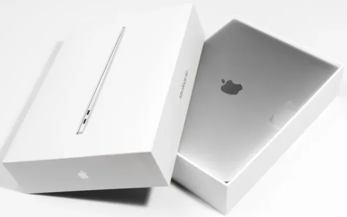 MacBook Air M2 15" 8GB/ 256SSD