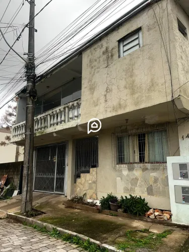 Casa parte SUPERIOR FRENTE