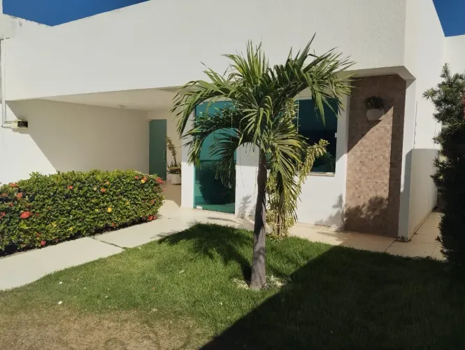 Excelente Casa em Condomínio no Bairro do Country