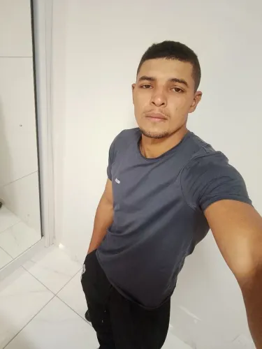 Marido de aluguel, pedreiro, manutenção