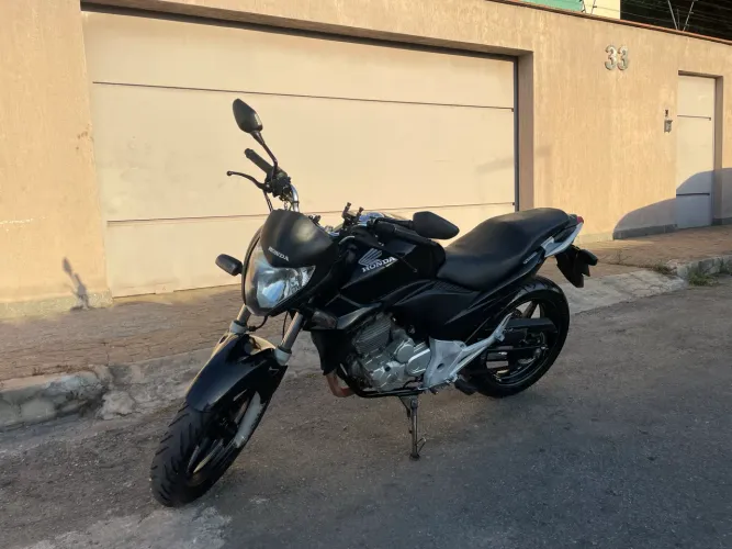 CB 300R 2014 abaixo da tabela