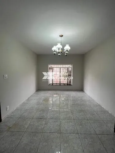 Casa com 3 quartos para locação no bairro Vila Operaria - Rio Claro/SP
