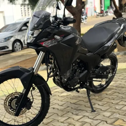 HONDA SAHARA 300 STANDARD 2026
