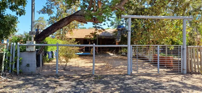 Vendo Rancho, pesqueiro, casa na beira do rio araguaia.  Casa a 150 mt do rio