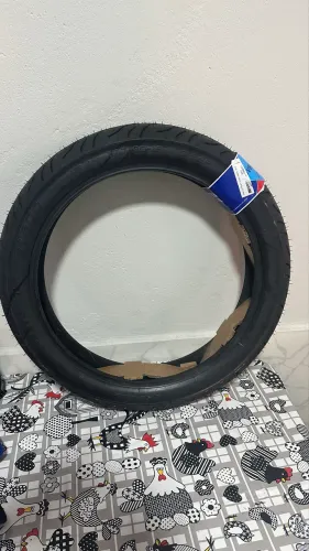 Pneu de moto vipal
