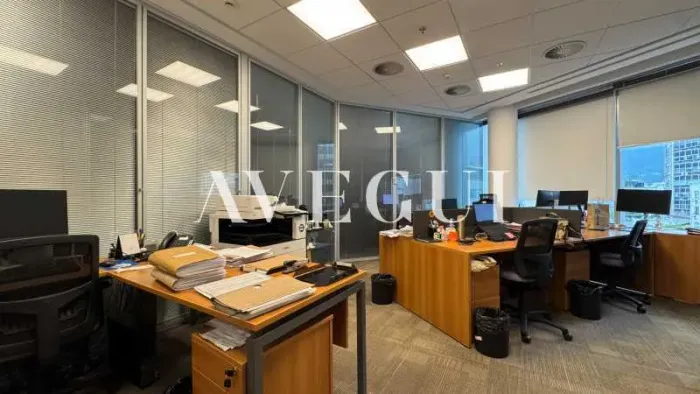 Sala : / Comercial / Leblon