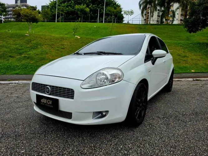 Fiat Punto Essence Dualogic 1.6 Flex 16V 5P 2012