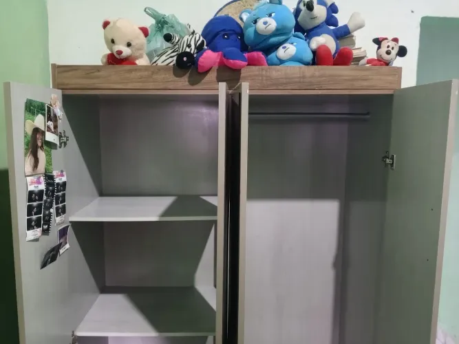 Guarda roupa mdf usado solteiro(a)