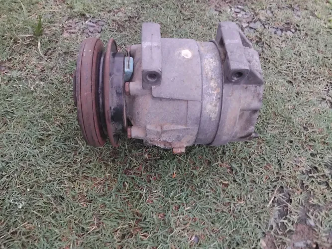 Compressor ar-condicionado monza 