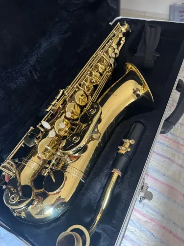 SAX TENOR BENSON A VENDA