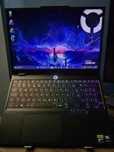 Lenovo Legion 5i Ultra 7 255HX + RTX 5070 + 32GB + OLED 165Hz