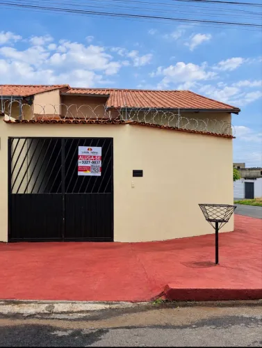 Aluga se casa a dois quarteirões do Colegio Militar da Vila Gois