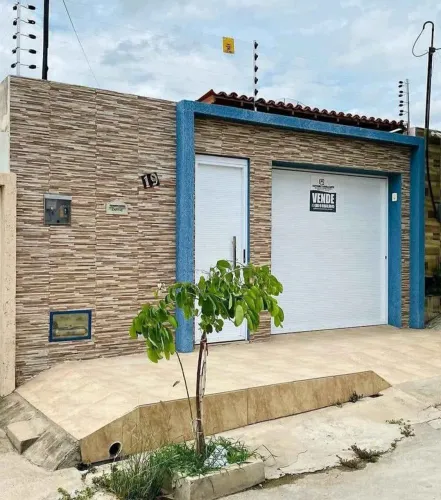 CASA DISPONÍVEL PARA PARCELAMENTO 