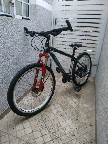 Bike Absolute aro 26 freio hidráulico