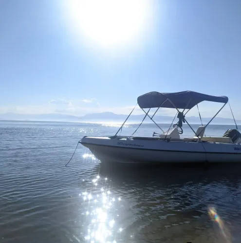 Bote Pointer Casco de Fibra Completo