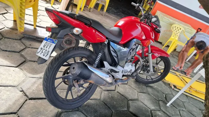 Moto em perfeito estado