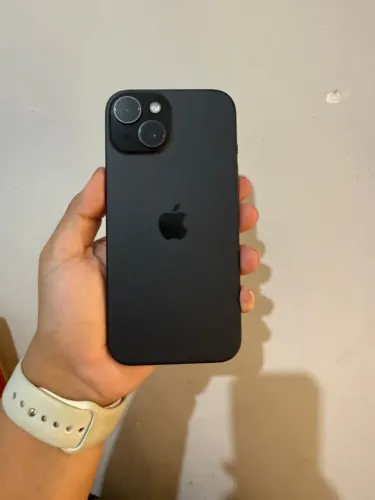 iPhone 15 128GB