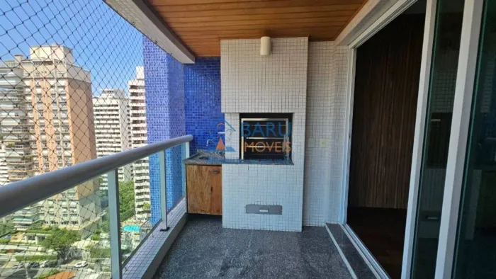 Aluguel com 3 suítes, 3 vagas na Aclimação - SP