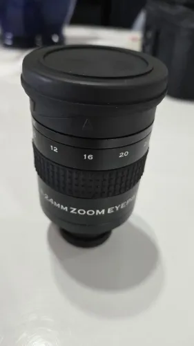 Ocular zoom variável SvBony ou similar, muito prático.