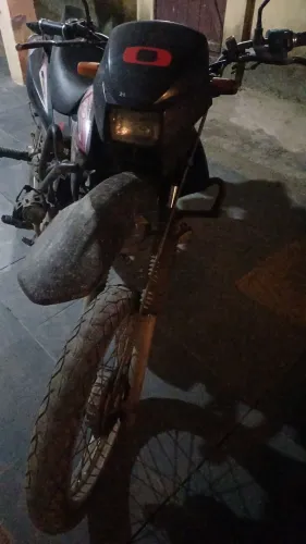Vendo ou troco por carro do meu intereese
