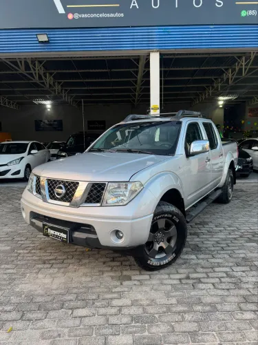 Nissan Frontier LE CD 4X4 2.5 TB Diesel Mec. 2012