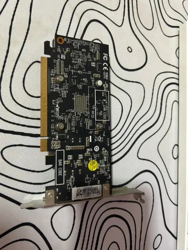 vendo placa de video de entrada rx 6400 low profile