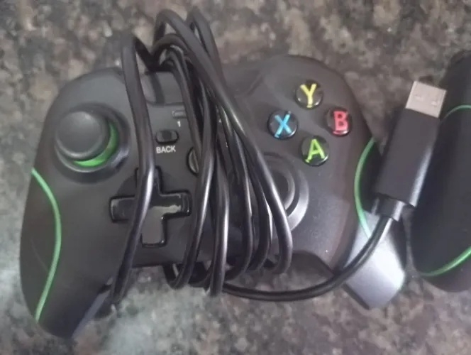 Dois Controle USB com Fio preto Max-0030 Para PC E Xbox windows showgames