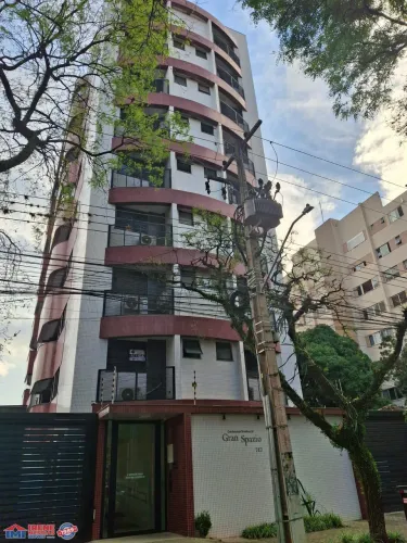 Apartamento a venda no condomínio EDIFICIO GRAN SPAZIO no bairro Zona 07 - Maringá/PR