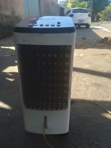 Vende se climatizador de ar