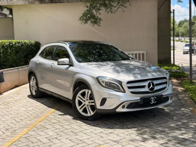Mercedes-Benz GLA 200 Vis. Black ED. 1.6 TB 16V Aut. 2016