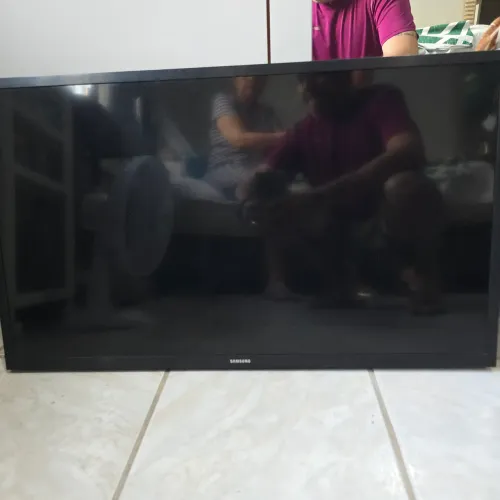 TV Samsung 32 pol - Defeito na tela