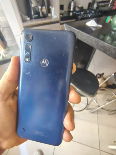 Moto G 8