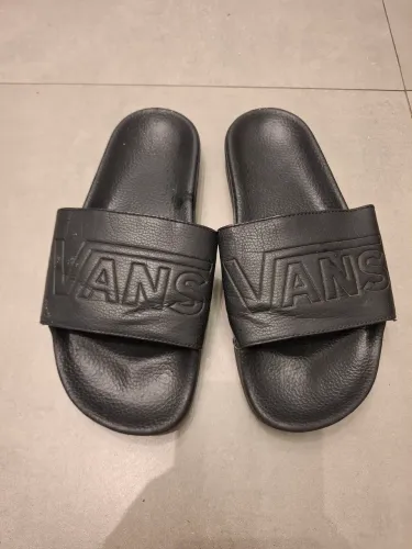 Chinelo slide Vans preto 38